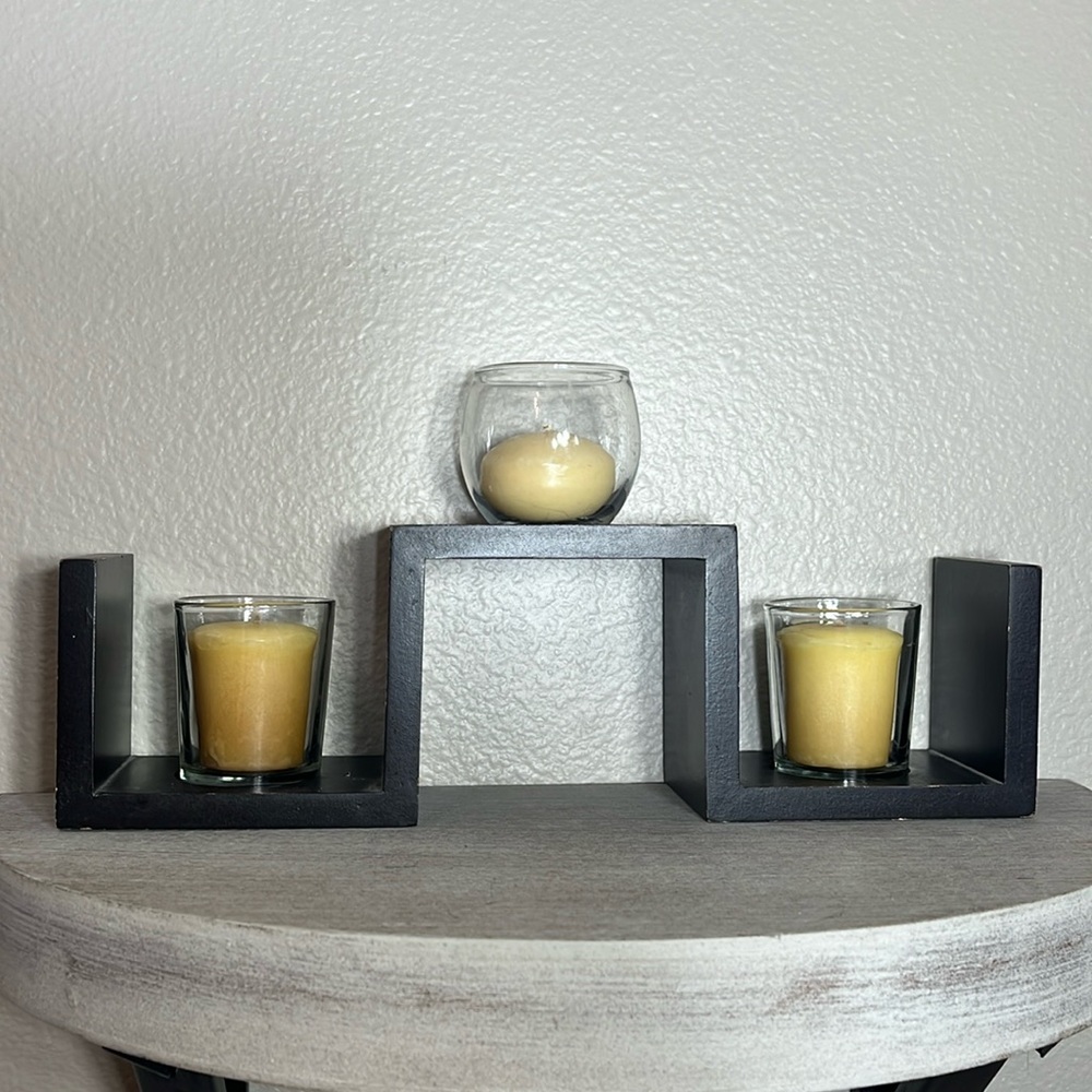 Stylish candle holder with glass votive candles included